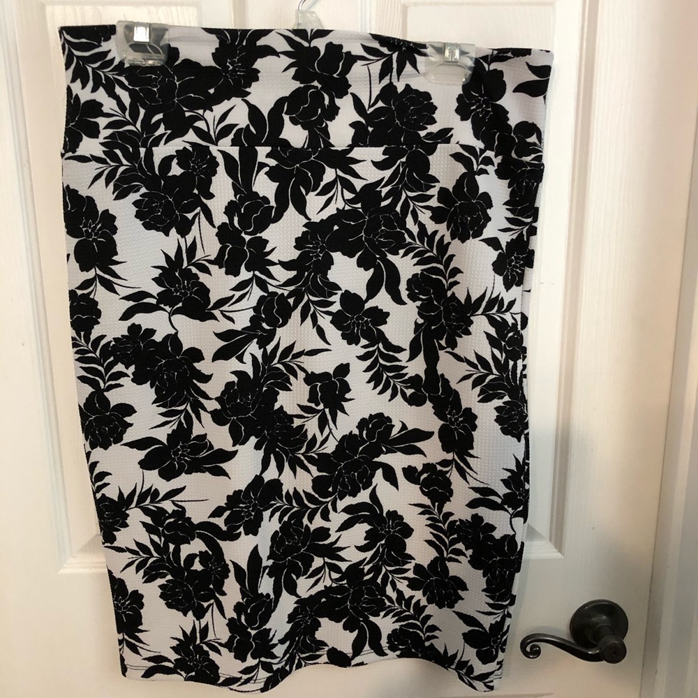 LuLaRoe XL Cassie